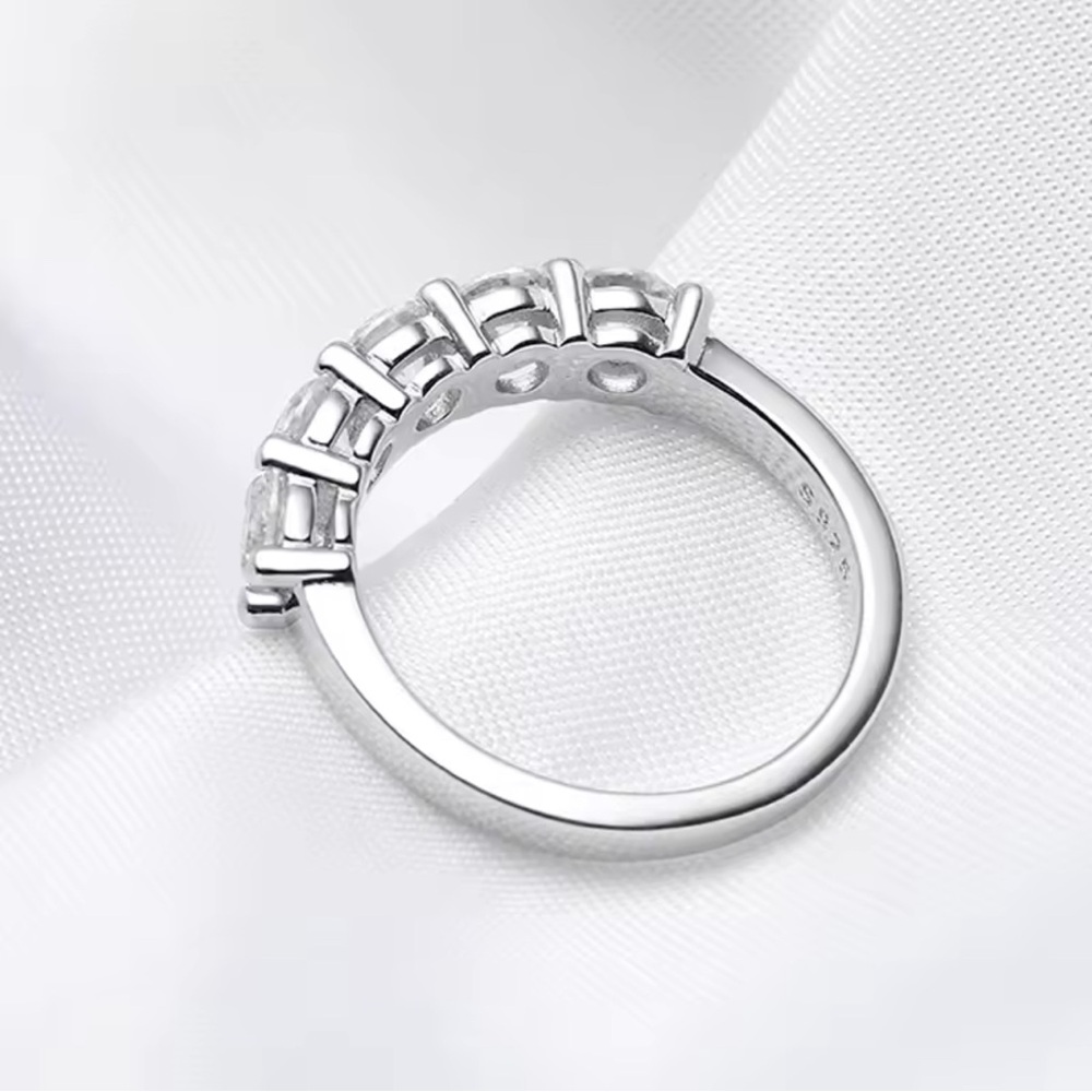 925 Sterling Silver Set “White Gold Look” Moissanite Rings for Women Size 7.5 - Picture 13 of 17